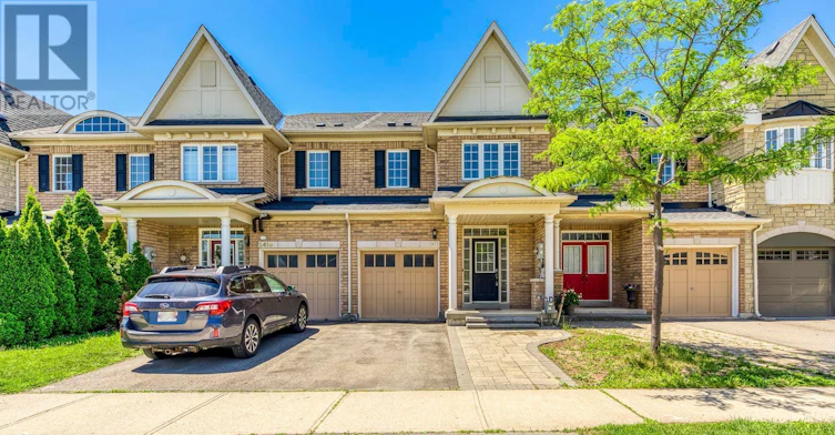 2413 Whistling Springs Crescent, Oakville, ON, L6M 0C3