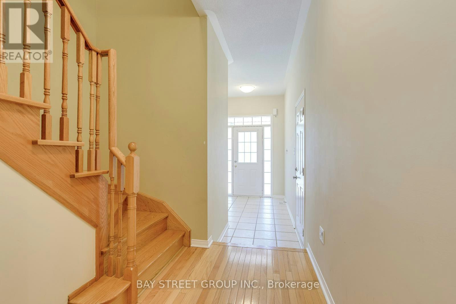 2413 Whistling Springs Crescent, Oakville, ON, L6M 0C3 - 3