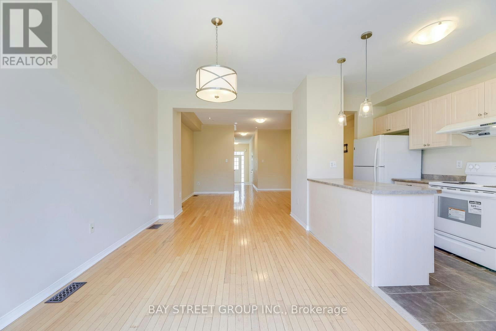 2413 Whistling Springs Crescent, Oakville, ON, L6M 0C3 - 11