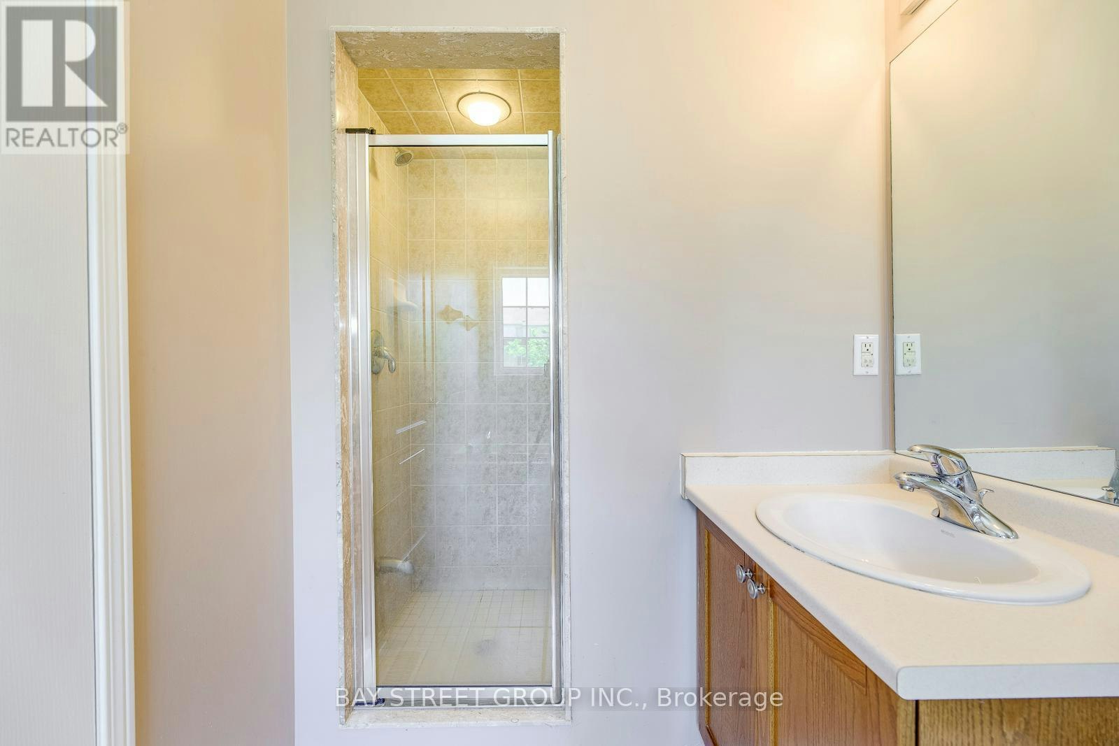 2413 Whistling Springs Crescent, Oakville, ON, L6M 0C3 - 24