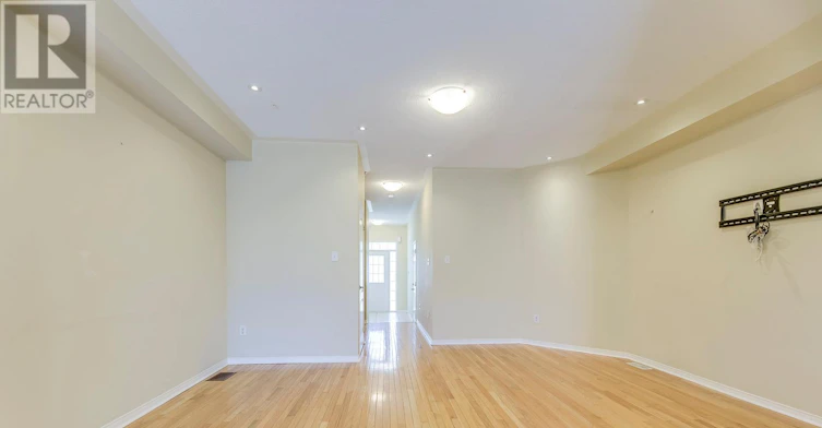 2413 Whistling Springs Crescent, Oakville, ON, L6M 0C3 - 7