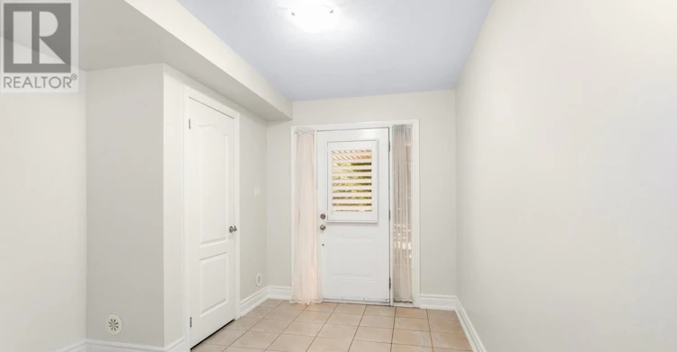 2427 Greenwich Drive, Oakville, ON, L6M 0S4 - 6
