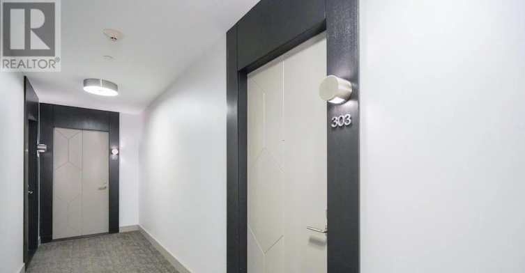 303-2 Old Mill Drive, Toronto, ON, M6S 0A2 - 6