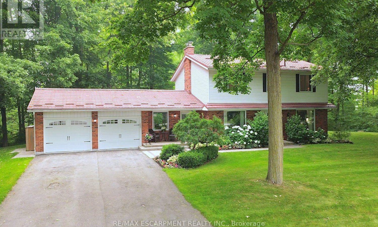 421 8th Concession Road E