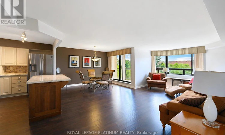 401-688 Preston Parkway