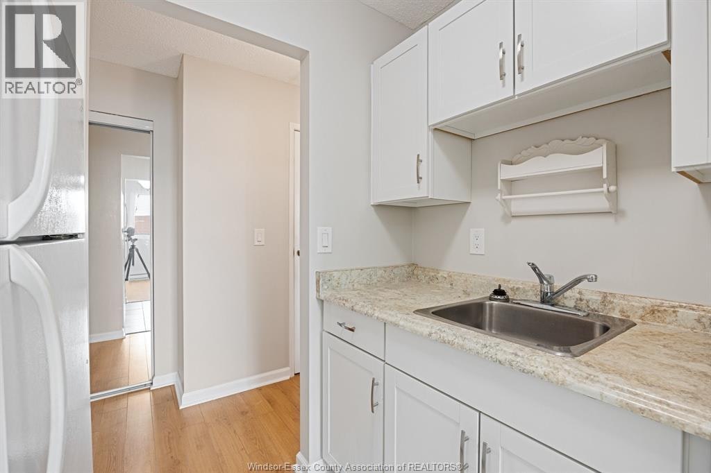 306-3950 Wyandotte Street East, Windsor, ON, N8Y 1G5 - 11