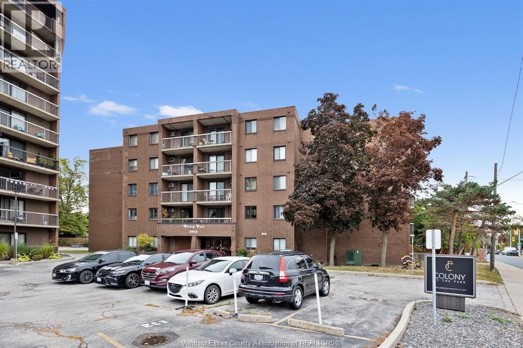306-3950 Wyandotte Street East, Windsor, ON, N8Y 1G5 - 18