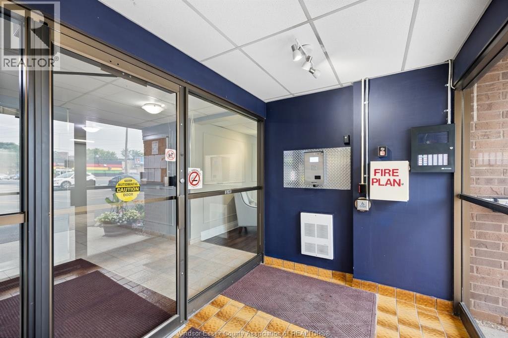 306-3950 Wyandotte Street East, Windsor, ON, N8Y 1G5 - 2