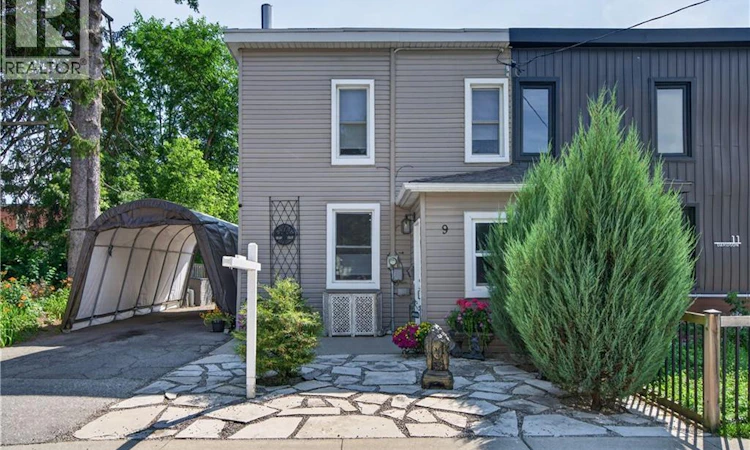 9 Davidson Street