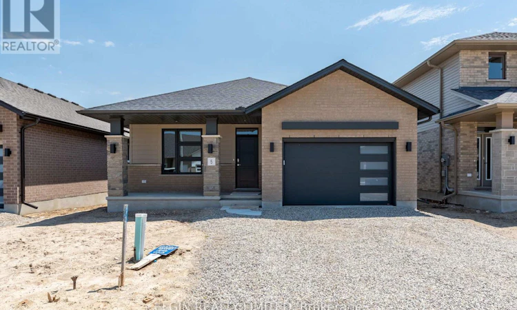 5 Finch Street