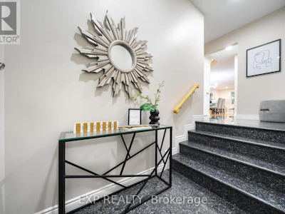 7 Wetherby Circle - 3