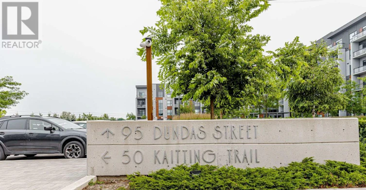 111-50 Kaitting Trail, Oakville, ON, L6M 5N3