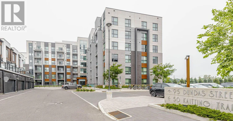 111-50 Kaitting Trail, Oakville, ON, L6M 5N3 - 2