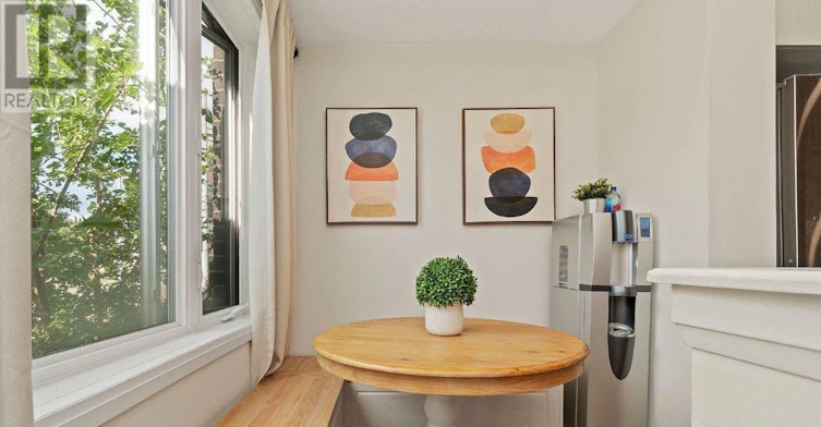 19 Thomas Mulholland Drive, Toronto, ON, M3K 0B5 - 4