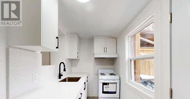 LOWER-393 Jones Avenue, Toronto, ON, M4J 3G5 - 8