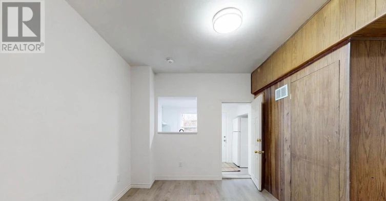 LOWER-393 Jones Avenue, Toronto, ON, M4J 3G5 - 4