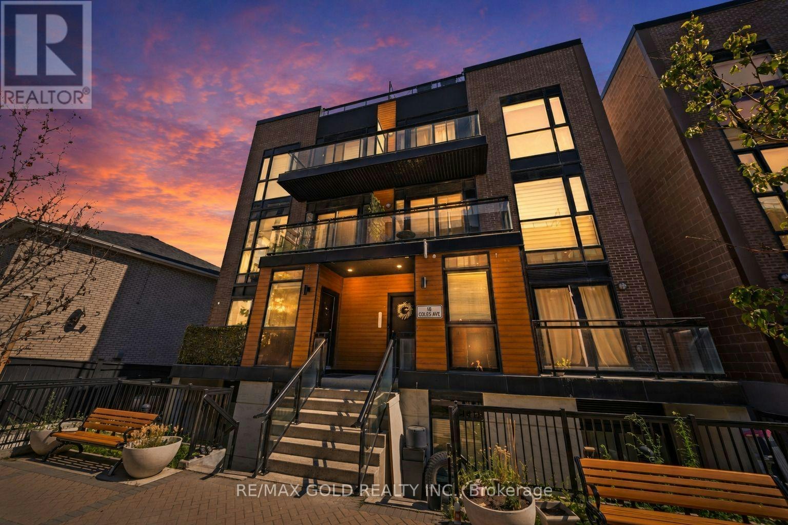 602-18 Coles Avenue, Vaughan, ON, L4L 1L9