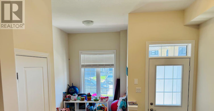 23 Dennis Avenue, Brantford, ON, N3T 5L8 - 5