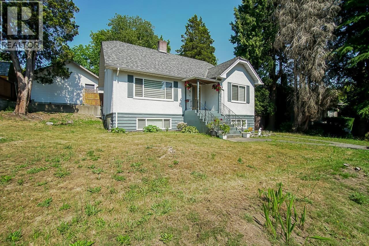 809 Sangster Place, New Westminster, BC, V3L 4L7