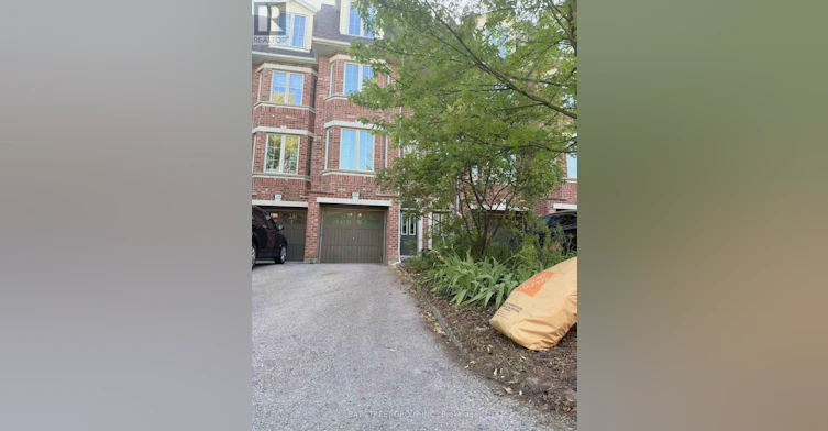 142 Hall Street, Richmond Hill, ON, L4C 4N8