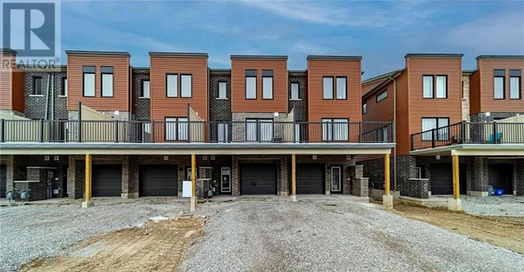 27 Fairlane Avenue, Barrie, ON, L9J 0N1 - 2