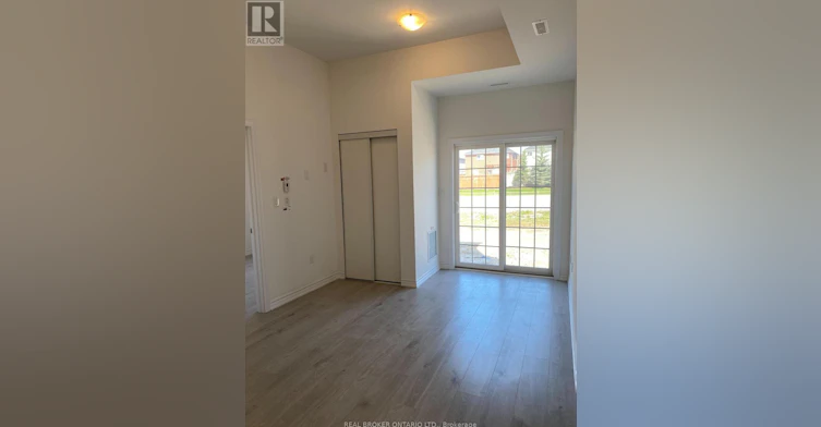31A Pumpkin Corner Crescent, Barrie, ON, L9J 0T5 - 4