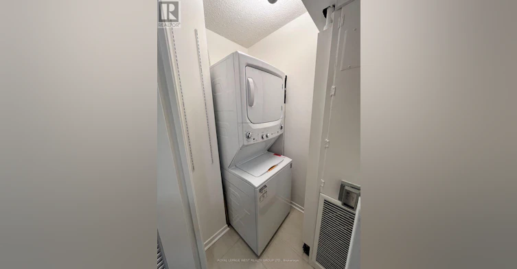 1005-1300 Bloor Street, Mississauga, ON, L4Y 3Z2 - 17
