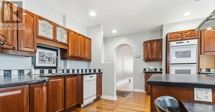 510 Dufferin Avenue, London, ON, N6B 2A2 - 18