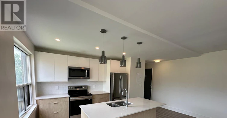 10-9 Wingreen Court, Toronto, ON, M3B 1B9 - 3