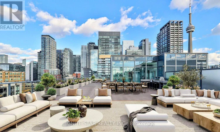 209-478 King Street W