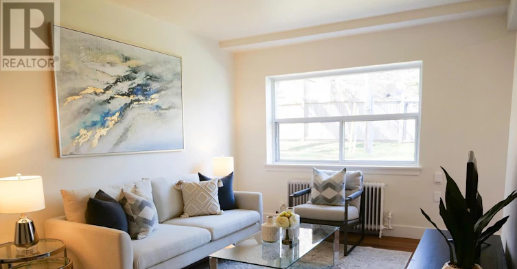 3-6 Wingreen Court, Toronto, ON, M3B 1B9