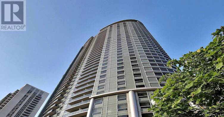 1015-135 Village Green Square, Toronto, ON, M1S 0G4 - 2