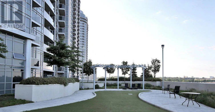 1015-135 Village Green Square, Toronto, ON, M1S 0G4 - 27