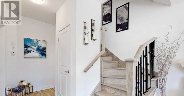 14 Hearne Street E, Vaughan, ON, L4L 0L9 - 4