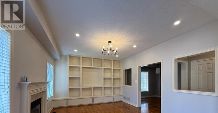 54 Earl Stewart Drive, Aurora, ON, L4G 7P4 - 7