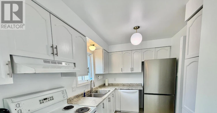 1039 Karsh Drive, Ottawa, ON, K1G 4N2 - 5
