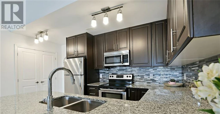 284 Big Sky Private, Ottawa, ON, K1T 0M8 - 5