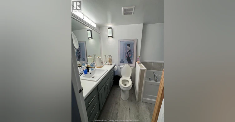 1105-111 Riverside Drive East, Windsor, ON, N9A 2S6 - 17