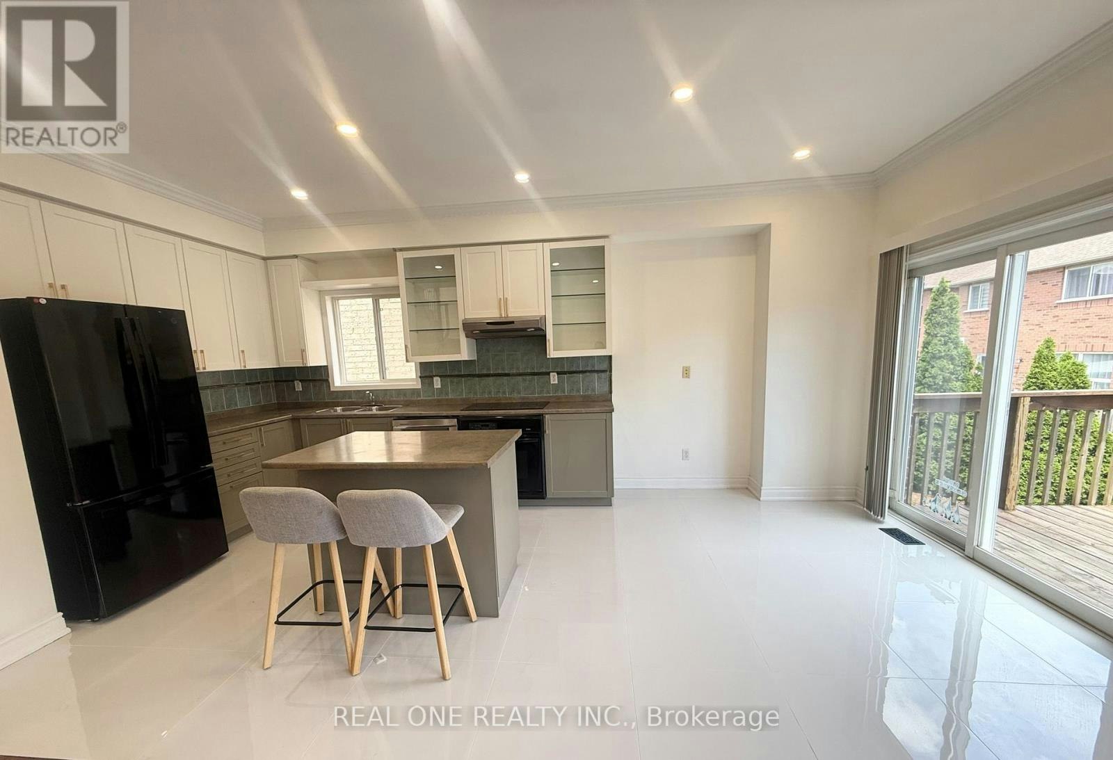 93 Brunswick Avenue, Markham, ON, L6C 2E6 - 8