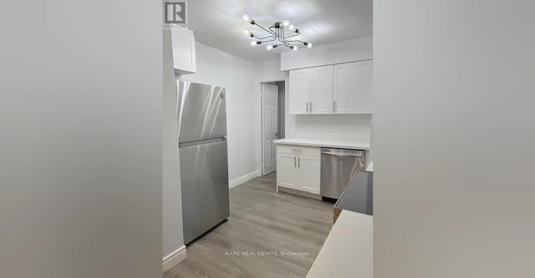 712-3605 Kariya Drive, Mississauga, ON, L5B 3J4 - 3