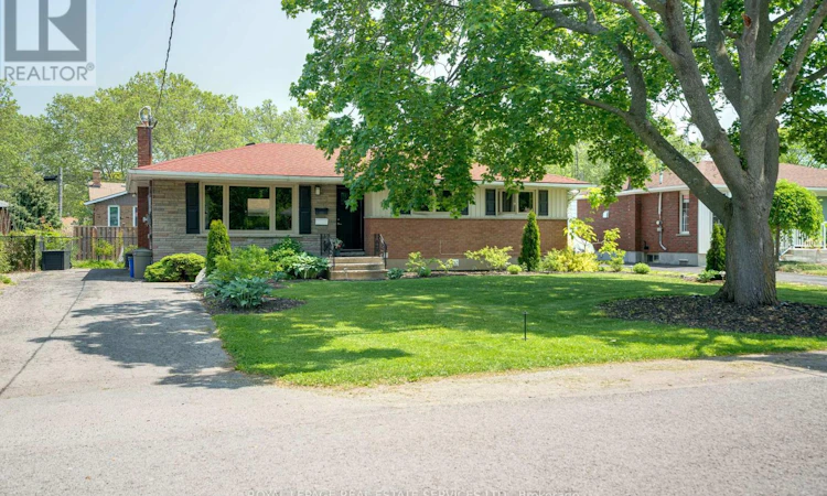 70 Rochelle Drive