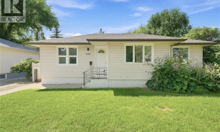 1116 Ewart Avenue