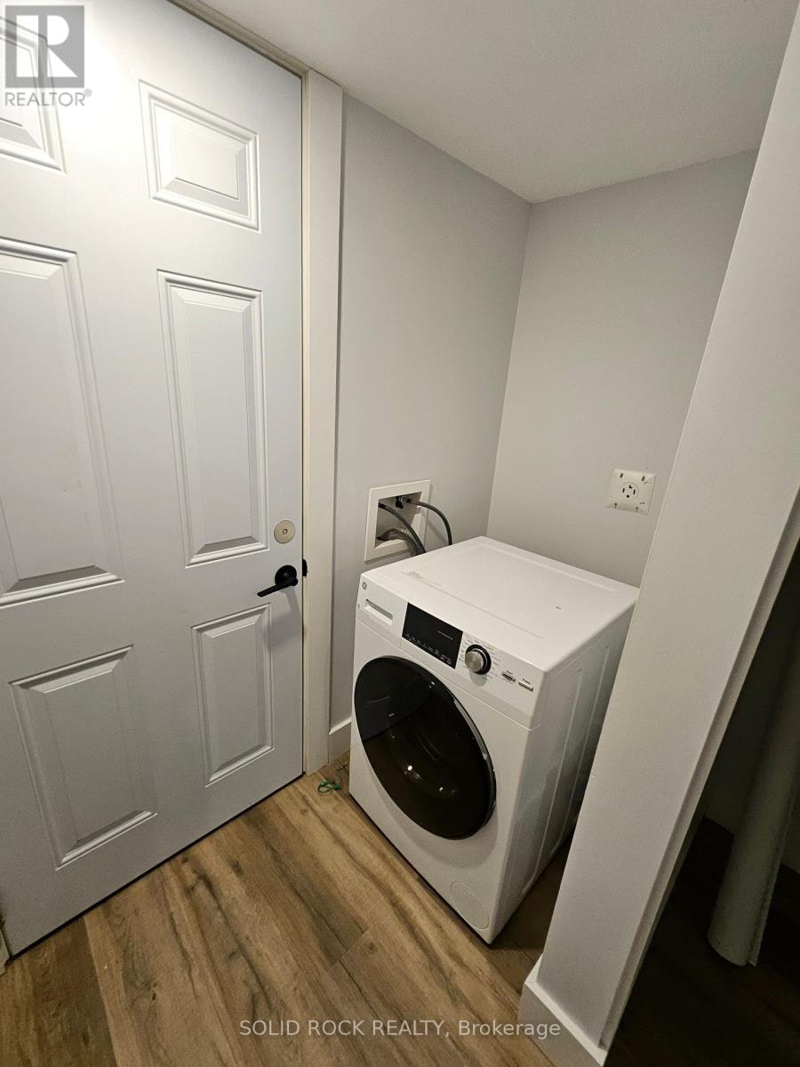 846 Alpine Avenue, Ottawa, ON, K2B 5R6 - 9