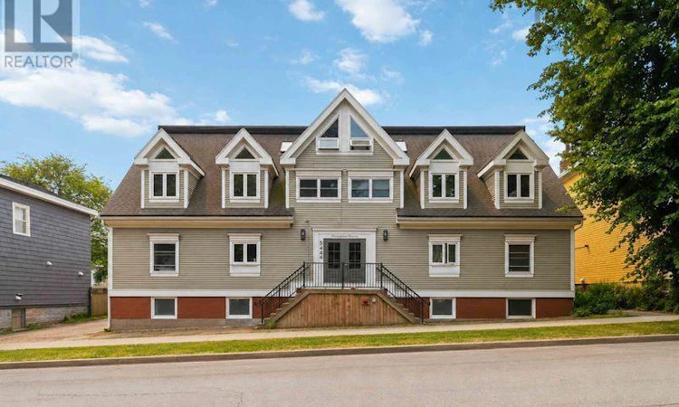 12-5444 Victoria Road