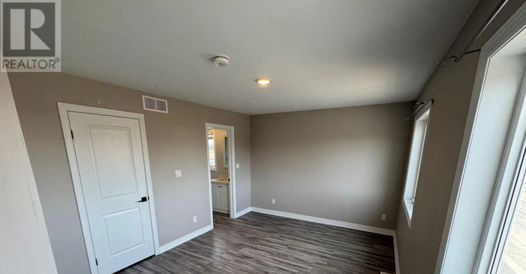 1 UPPER-8196 Mcleod Road, Niagara Falls, ON, L2H 3T6 - 10