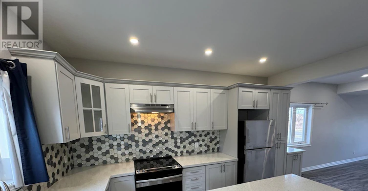 1 UPPER-8196 Mcleod Road, Niagara Falls, ON, L2H 3T6 - 8
