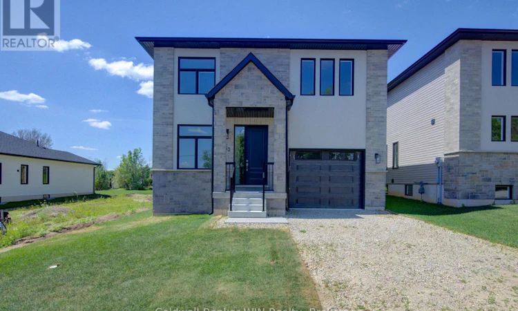 643 Martin Street