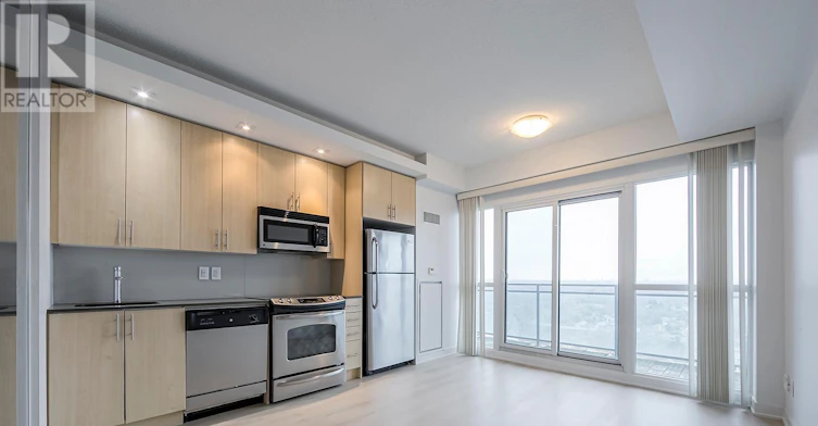 2722-165 Legion Road N, Toronto, ON, M8Y 0B3 - 6
