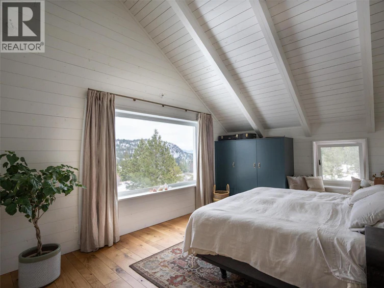 8025 Princeton Summerland Road, Summerland, BC, V0H 1Z8 - 11