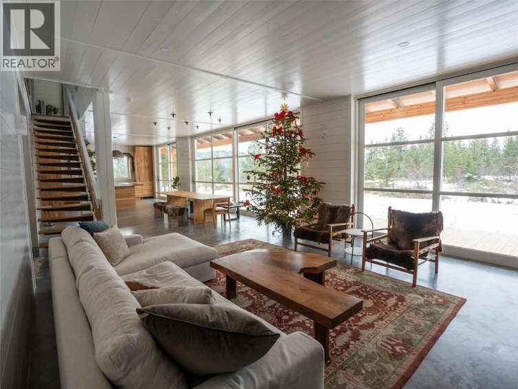 8025 Princeton Summerland Road, Summerland, BC, V0H 1Z8 - 4